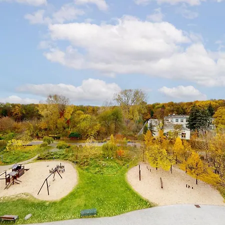 Bonbon With Parking Kolska 公寓 *