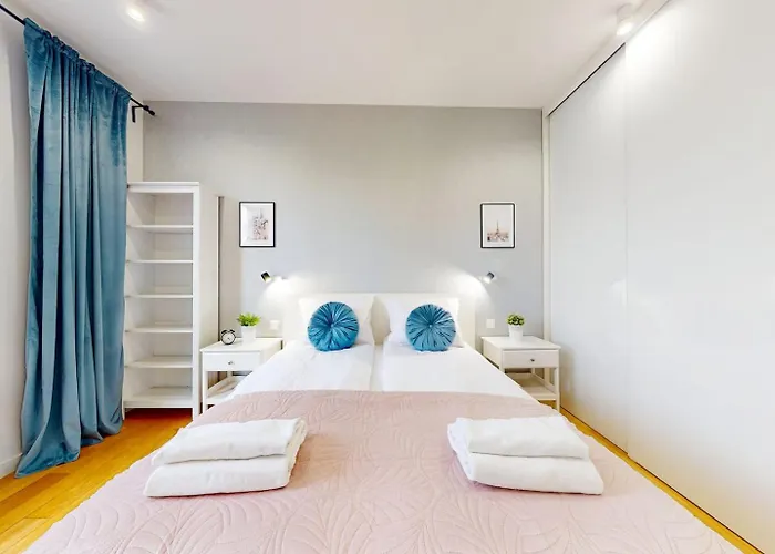 Apartment Bonbon With Parking Kolska