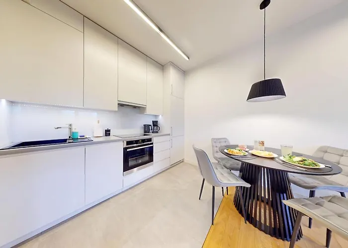 Apartment Bonbon With Parking Kolska *